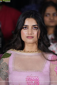 Bhagyashri Borse at Lenin Movie Press Meet