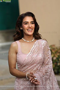 Kavya Thapar at Nenu Ready Movie Song Launch Event