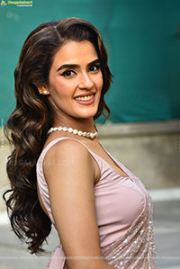 Kavya Thapar at Nenu Ready Movie Song Launch Event