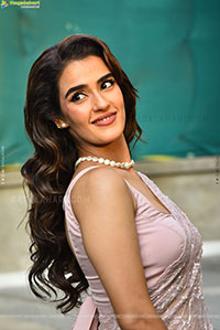 Kavya Thapar at Nenu Ready Movie Song Launch Event