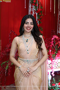 Kushitha Kallapu at Hi Life Jewels Grand Launch