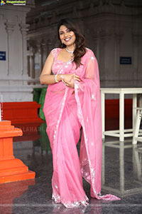 Praneeta Patnaik at Due Date Movie Launch Event