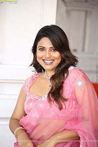 Praneeta Patnaik at Due Date Movie Launch Event
