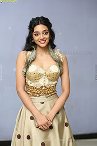Preity Mukundhan at Hrudayam Murali Press Meet, HD Gallery 