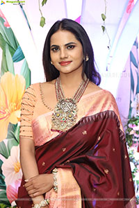 Priyanka Chowdary stills in Maroon Saree