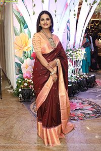 Priyanka Chowdary stills in Maroon Saree