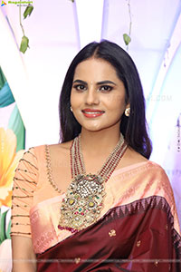 Priyanka Chowdary stills in Maroon Saree