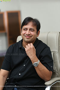 Producer SKN stills at Chennai Love Story Interview