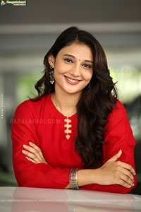 Ritika Nayak at Korean Kanakaraju Movie Interview
