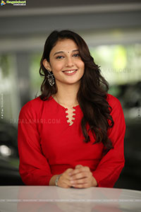 Ritika Nayak at Korean Kanakaraju Movie Interview