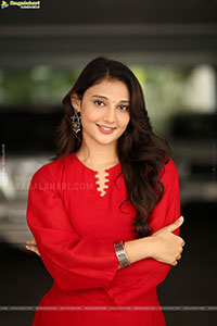 Ritika Nayak at Korean Kanakaraju Movie Interview