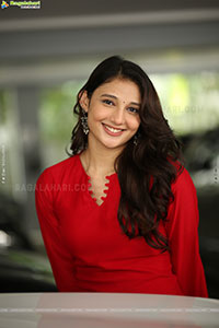 Ritika Nayak at Korean Kanakaraju Movie Interview