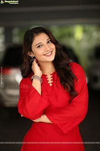 Ritika Nayak at Korean Kanakaraju Movie Interview