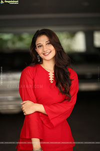 Ritika Nayak at Korean Kanakaraju Movie Interview