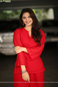 Ritika Nayak at Korean Kanakaraju Movie Interview