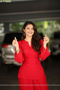 Ritika Nayak at Korean Kanakaraju Movie Interview