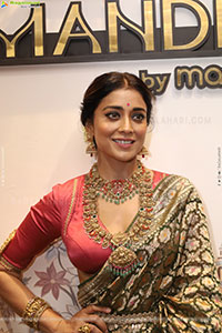 Shriya Saran at Mandira Jewellery Showroom Launch