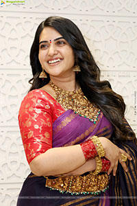 Sravanthi Chokarapu at Mandira Showroom Launch, HD Gallery 