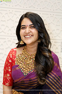Sravanthi Chokarapu at Mandira Showroom Launch, HD Gallery 