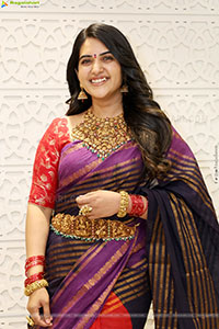 Sravanthi Chokarapu at Mandira Showroom Launch, HD Gallery 