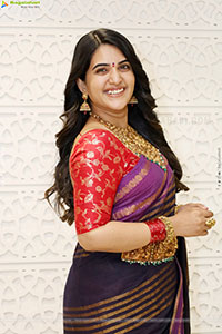 Sravanthi Chokarapu at Mandira Showroom Launch, HD Gallery 