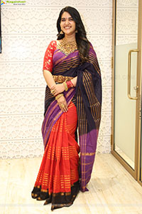 Sravanthi Chokarapu at Mandira Showroom Launch, HD Gallery 