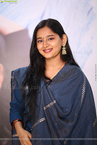 Vasavi Ganeshan at Hushar Pittalu Song Launch