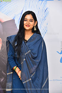Vasavi Ganeshan at Hushar Pittalu Song Launch