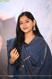 Vasavi Ganeshan at Hushar Pittalu Song Launch