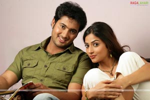 Uday Kiran, Aditi Sharma