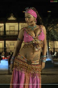 Mumaith Khan Sexy Photo Gallery/Wallpapers from FM