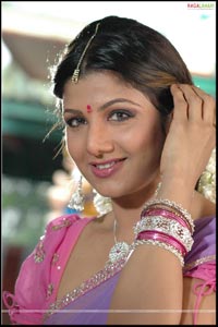 Rambha Photo Gallery/Wallpapers