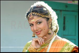 Rambha Photo Gallery/Wallpapers