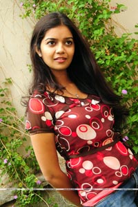 Swathi at Kalavaramaye Madilo Press Meet