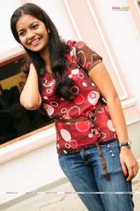 Swathi at Kalavaramaye Madilo Press Meet