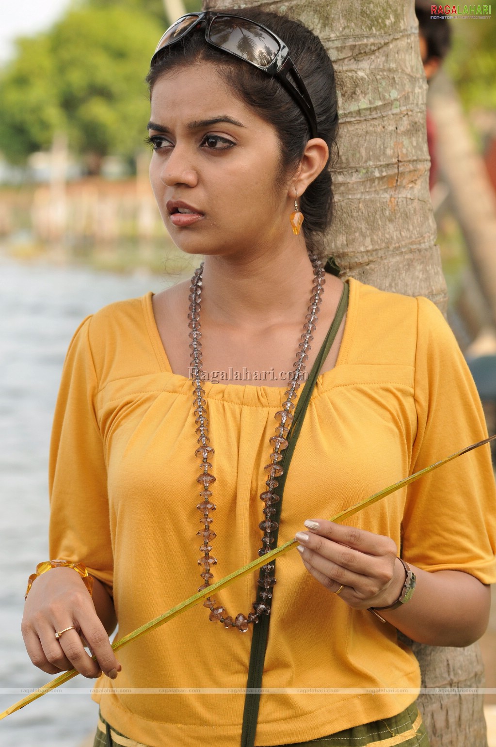 Colors Swathi