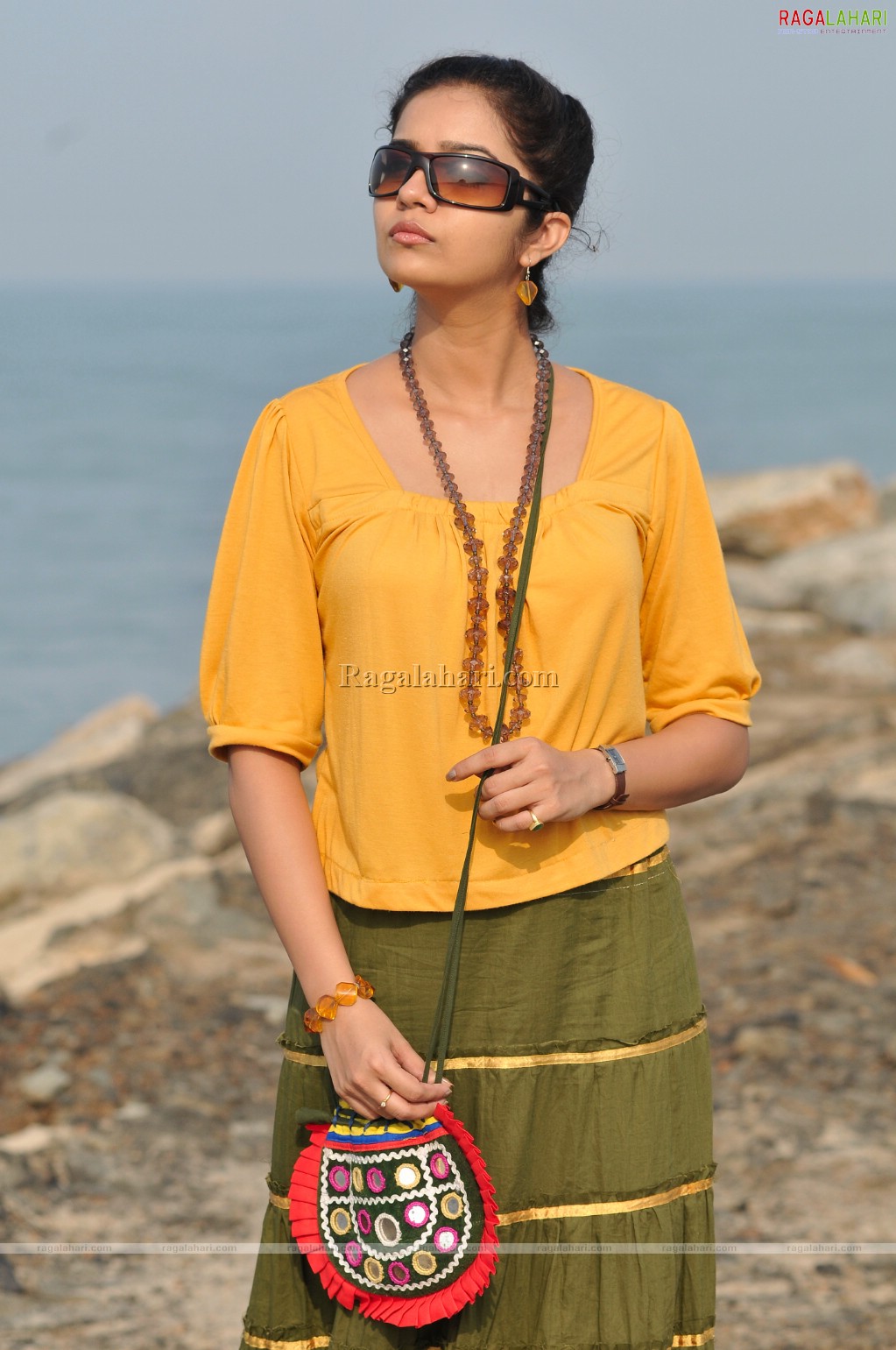 Colors Swathi