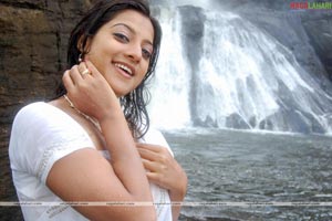 Keerthi Chawla Spicy Gallery