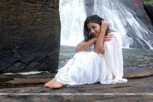 Keerthi Chawla Spicy Gallery