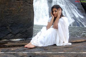 Keerthi Chawla Spicy Gallery