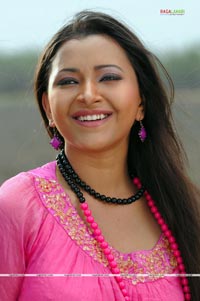 Swetha Basu Prasad Photo Gallery from Ride