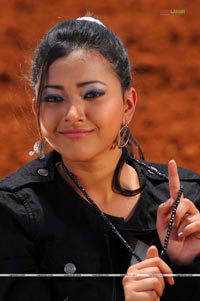 Swetha Basu Prasad Photo Gallery from Ride