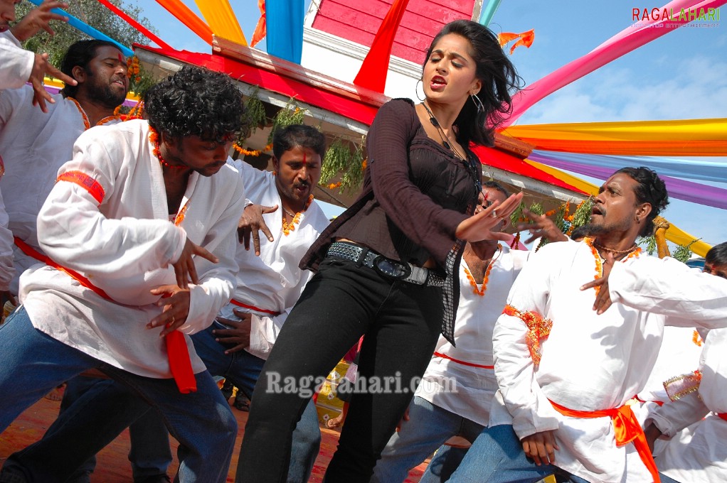 Anushka Shetty Panchakshari Song Stills, HD Gallery, Images