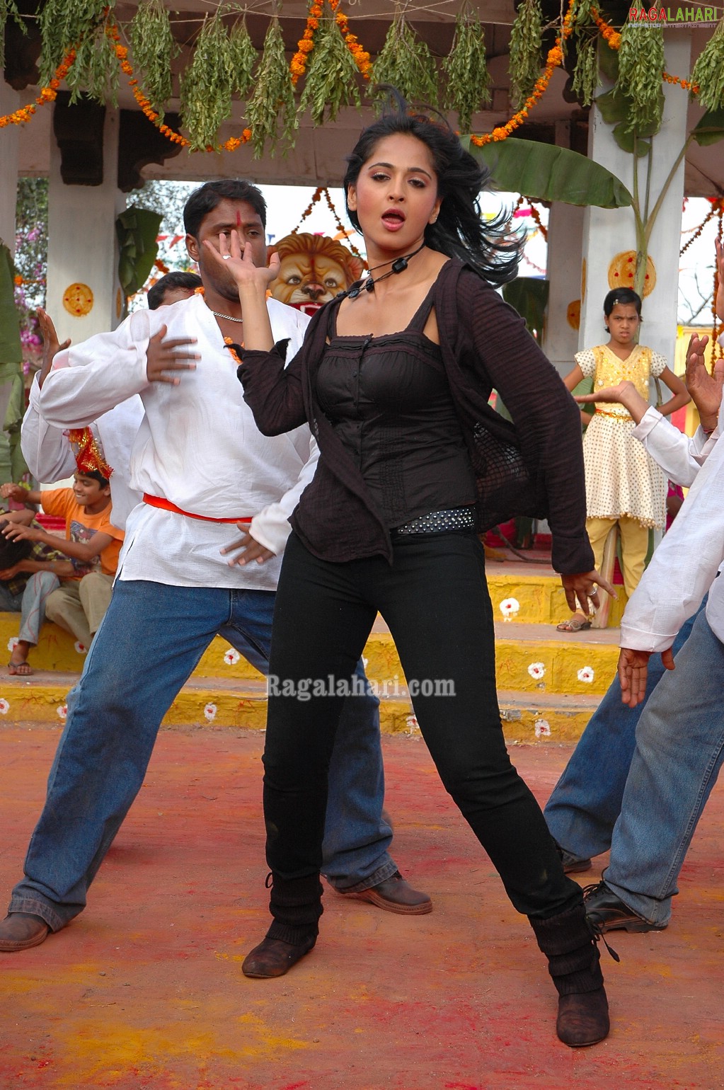 Anushka Shetty Panchakshari Song Stills, HD Gallery, Images