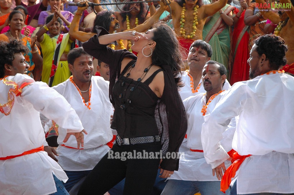 Anushka Shetty Panchakshari Song Stills, HD Gallery, Images