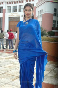 Gowri Pandit Wet Saree Photos