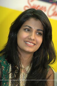 Shreya Dhanwanthary