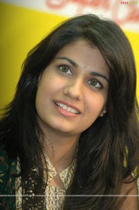 Shreya Dhanwanthary