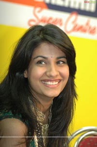 Shreya Dhanwanthary