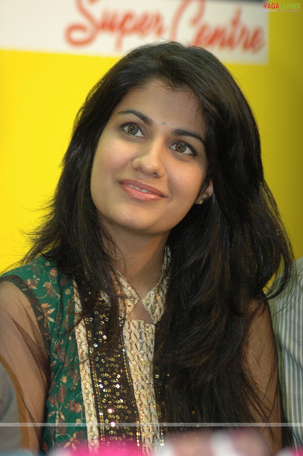 Shreya Dhanwanthary